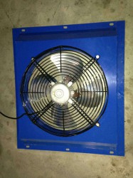 風(fēng)機(jī)安裝現(xiàn)場(chǎng)